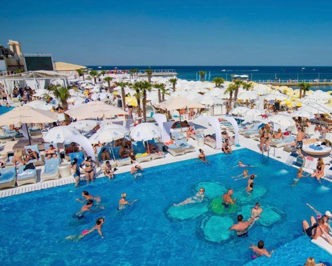 Arcadia Sunrise Sea View Apartment أوديسا المظهر الخارجي الصورة